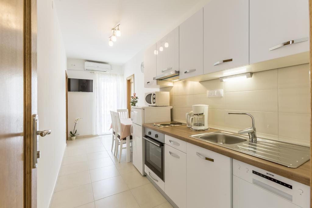 Apartments Bezmalinovic 2 Bol Eksteriør billede