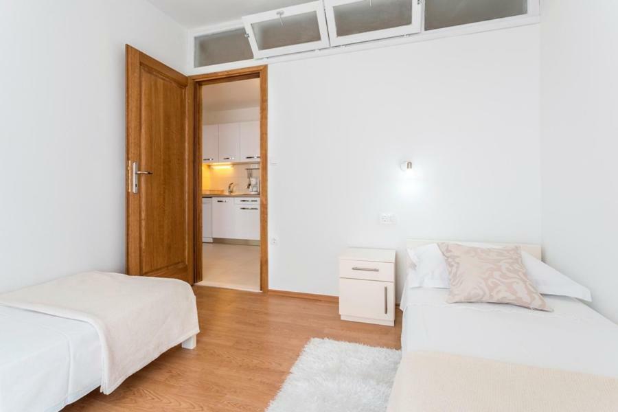 Apartments Bezmalinovic 2 Bol Eksteriør billede