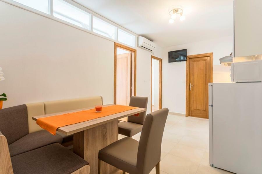 Apartments Bezmalinovic 2 Bol Eksteriør billede