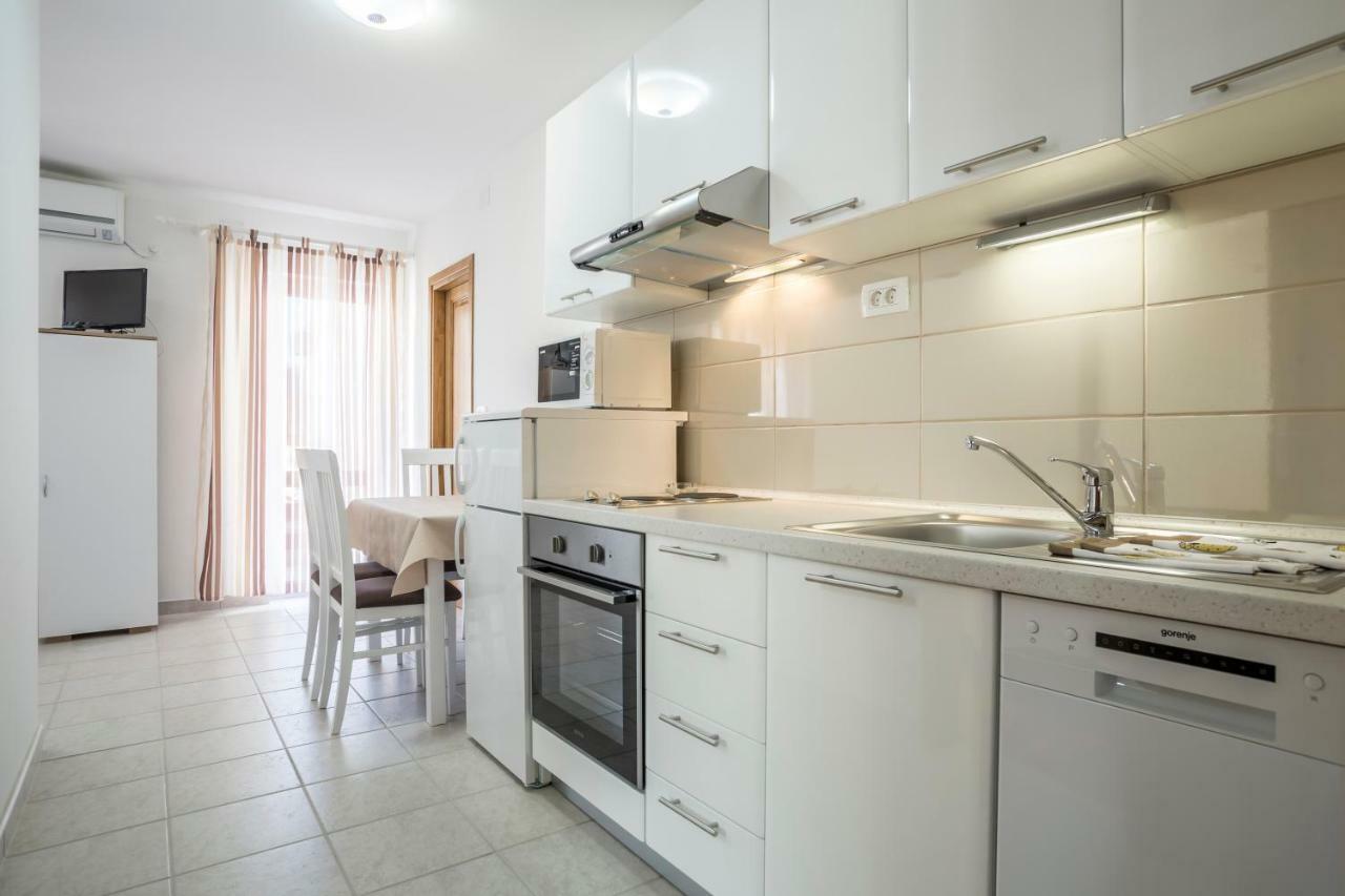 Apartments Bezmalinovic 2 Bol Eksteriør billede