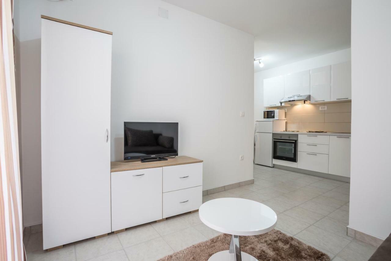Apartments Bezmalinovic 2 Bol Eksteriør billede